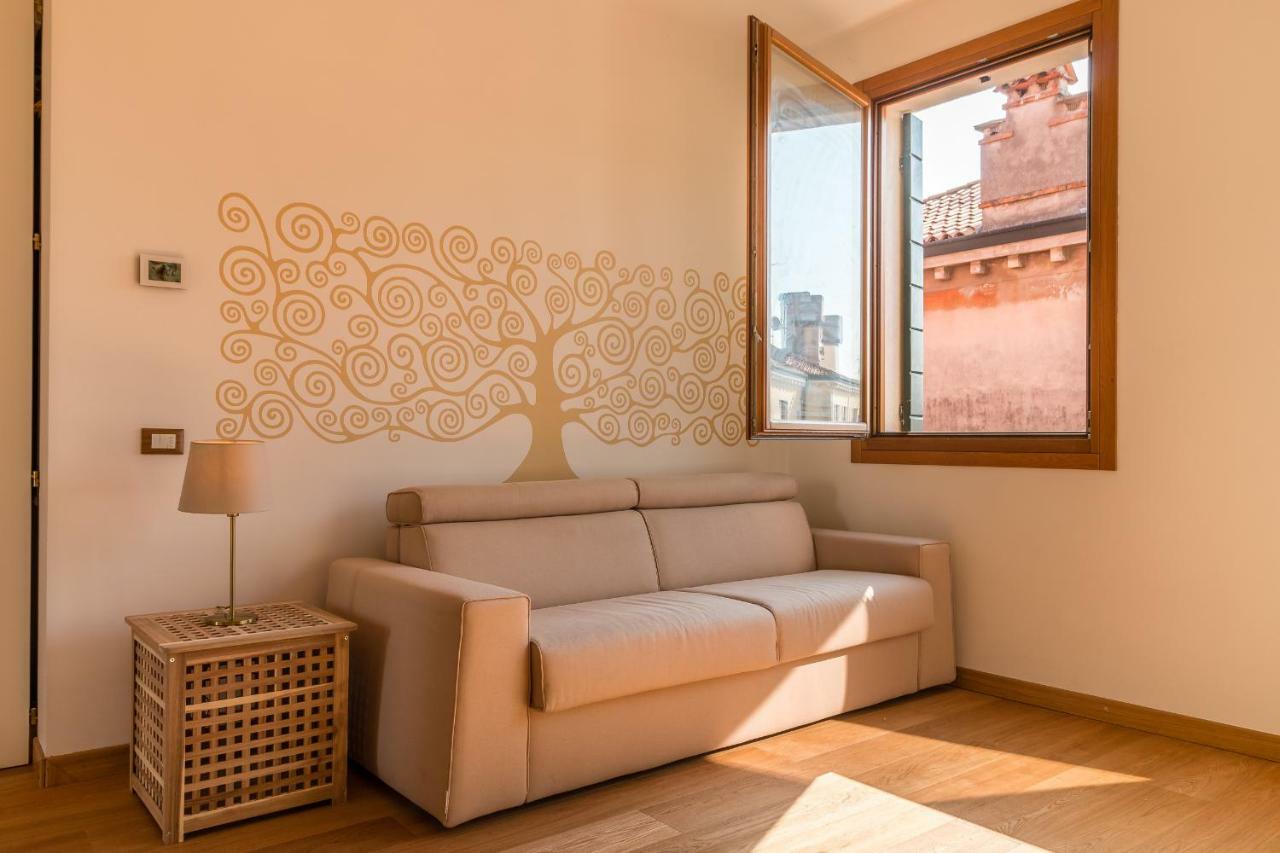 Sunny Nest Canal View In Venice Chic Movida Buitenkant foto